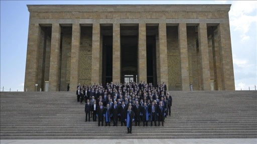 Sayıştay heyeti Anıtkabir'i ziyaret etti