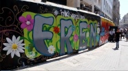 Şehit Eren Bülbül için İstiklal Caddesi'nde grafiti yapıldı