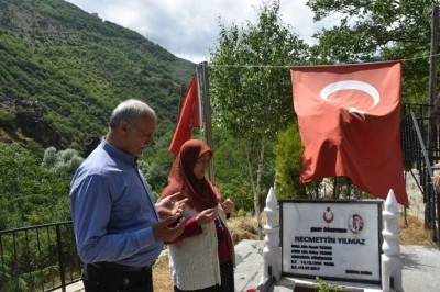 Şehit &ouml;ğretmen Necmettin Yılmaz'ın ailesinin acısı ilk g&uuml;nk&uuml; gibi taze