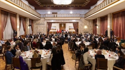 Şehit yakınları ve gaziler 81 ildeki "B&uuml;y&uuml;k Aile Sofraları"nda buluşacak