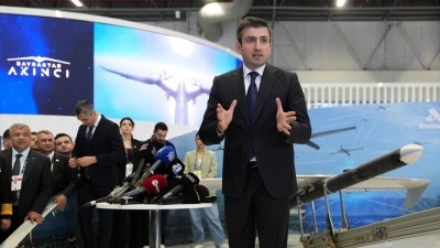 Sel&ccedil;uk Bayraktar SAHA 2026'da Baykar'ın yeni &uuml;r&uuml;nlerini tanıttı