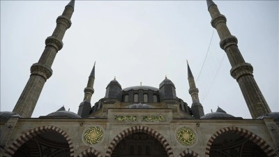 Selimiye Camisi tam kapasite ibadete a&ccedil;ıldı