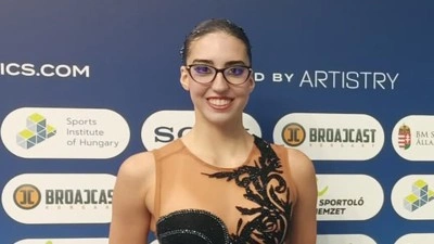 Selin H&uuml;rmeri&ccedil;, D&uuml;nya Gen&ccedil;ler Artistik Y&uuml;zme Şampiyonası'nda 5. oldu