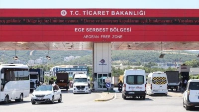 Serbest b&ouml;lgelerde 6 ayda yapılan ticaretin yaklaşık yarısını ihracat oluşturdu