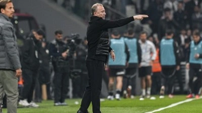 Sergen Yal&ccedil;ın, Beşiktaş'ın başında 100. S&uuml;per Lig ma&ccedil;ına &ccedil;ıkacak