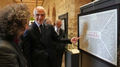 Sezai Karako&ccedil;'un ilk kez sergilenen arşivi, Rami K&uuml;t&uuml;phanesi'nde ziyarete a&ccedil;ıldı