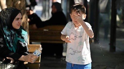 Sıcak hava yurt genelinde etkisini sürdürüyor
