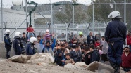 Sığınmacılar Yunanistan'daki kamplarda güvende hissetmiyor