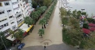 Silivri'de sular altında kalan sahil yolu havadan görüntülendi