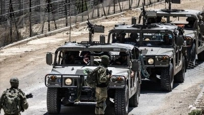 Sınır ihlallerini s&uuml;rd&uuml;ren İsrail ordusu, Suriye'nin g&uuml;neyinde baskınlar d&uuml;zenledi