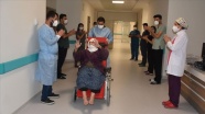 Şırnak'ta 120 yaşındaki kadın koronavirüsü yendi