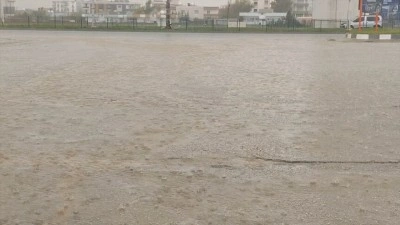 Şırnak'ta sağanak ve dolu hayatı olumsuz etkiledi