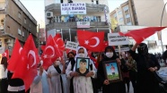 Şırnak'ta terör mağduru aileler HDP İl Başkanlığı önünde eylem yaptı