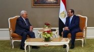 Sisi Abbas'a 'Sina'da Filistin devleti kurulmasını teklif etti' iddiası