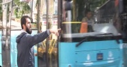 Şişli'de otobüsleri durduran polis, şüpheli şahısları aradı