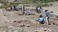 Sivas'ta 'Kale Projesi' kapsamındaki kazılarda 42 bin parça tarihi eser gün yüzüne çı