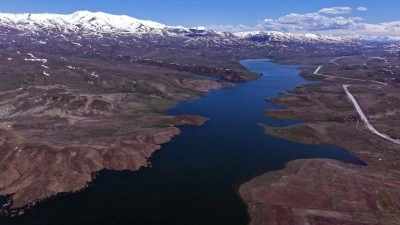 Sivas'ta Kızılırmak'ın ilk suyunu tutan İmranlı Barajı y&uuml;zde 100 doluluğa ulaştı