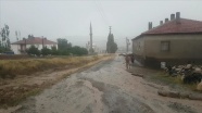 Sivas&#039;ta sağanak sele neden oldu