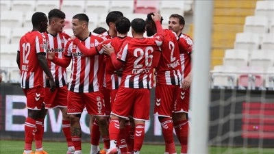 Sivasspor ligde 5 ma&ccedil;lık galibiyet hasretini sonlandırdı