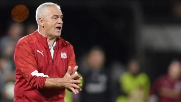 Sivasspor Teknik Direktörü Çalımbay: Hak ederek galibiyet aldık