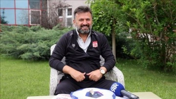 Sivasspor Teknik Direktörü Uygun, taraftarı "Anadolu derbisi"ne davet etti
