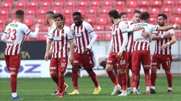 Sivasspor'un hedefi, ligi 50 puanın üzerinde tamamlamak