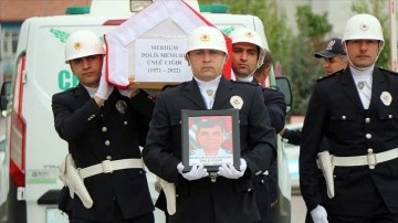 Sivas'ta görevi başında hayatını kaybeden polisin cenazesi Nevşehir'e uğurlandı