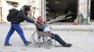 'Sivillerin Halep'ten tahliye edilmesi geciktiriliyor'