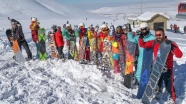 Snowboard meraklısı esnaf 'Nusret Akımı'na kapıldı