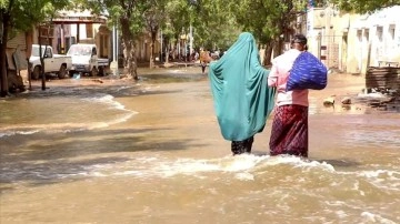 Somali'de şiddetli yağışlar ve seller sonucu 300 binden fazla kişi yerinden oldu