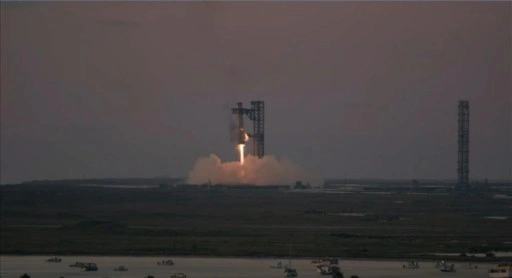 SpaceX'in Starship roketi, 10’uncu test uçuşunu başarıyla tamamladı