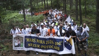 Srebrenitsa Soykırımı kurbanlarını anmak i&ccedil;in d&uuml;zenlenen "Barış Y&uuml;r&uuml;y&uuml;ş&uuml;" başladı