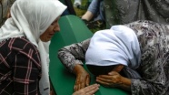 Srebrenitsa Soykırımı&#039;nın 19 kurbanı daha toprağa verildi