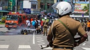 Sri Lanka'da Müslümanlara ait dükkanlara ve araçlara saldırı düzenlendi