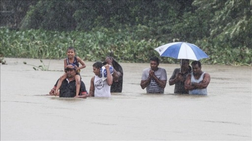 Sri Lanka'da şiddetli yağışların neden olduğu afetlerde ölenlerin sayısı 193'e çıktı
