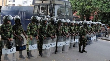 Sri Lanka, ekonomik kriz nedeniyle askeri gücünü azaltacak