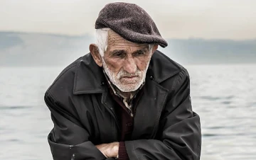SSK emeklileri, 2024’de de açlık sınırı altına itildi!.. Emekli zamları tekrar hayal kırıklığı oluşturdu… -Raşit Anaral yazdı-