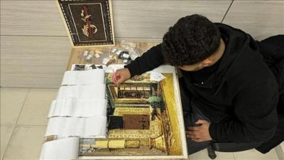 Su&ccedil;a y&ouml;nelmelerini &ouml;nlemek i&ccedil;in &ccedil;ocukları sanatla buluşturuyorlar