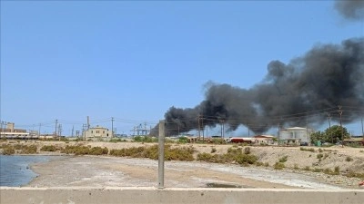 Sudan'ın Kuzey Darfur b&ouml;lgesinde yerinden edilmiş kişilerin kaldığı kampta yangın &ccedil;ıktı