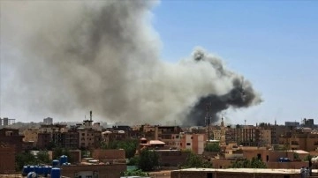 Sudan ordusu, bayramın ilk gününde başkentteki HDK mevzilerini bombaladı
