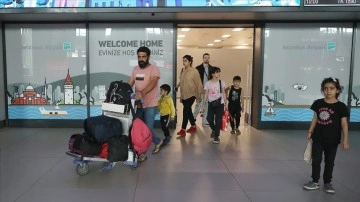 Sudan'dan tahliye edilen Türk vatandaşlarının yurda dönüşleri sürüyor
