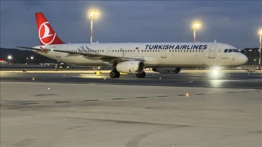Sumud Filosu aktivisti 15 Türk vatandaşını taşıyan THY uçağı İstanbul'a ulaştı