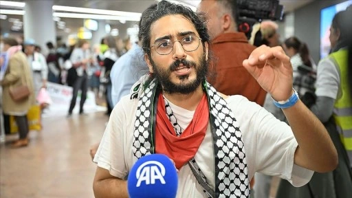 Sumud Filosu'nun Belçikalı aktivisti Lari, İsrail'in hukuksuz müdahalesi ve muamelelerini
