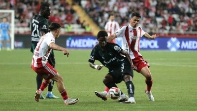 S&uuml;per Lig'e veda eden &uuml;&ccedil;&uuml;nc&uuml; ve son takım Antalyaspor oldu