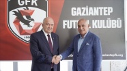 Süper Lig ekibi Gaziantep&#039;te başkanlık koltuğu Cevdet Akınal&#039;a emanet
