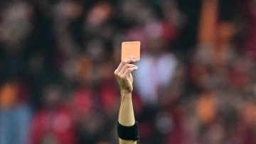 Süper Lig'de hakemler 1591 sarı, 76 kırmızı kart çıkardı