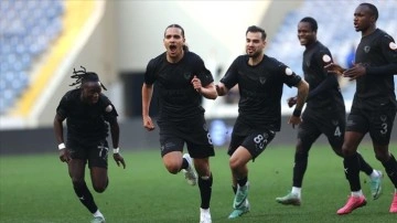 Süper Lig'de son 10 haftada 5 puan toplayan Hatayspor, düşme hattından çıkamıyor