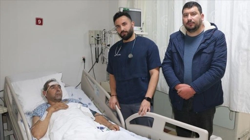 Suriye'de annenin &ouml;ld&uuml;ğ&uuml; zehirlenme olayında baba ve oğluna T&uuml;rkiye yardım eli uzattı