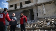 Suriye rejiminin kuşattığı Vaer'den bin 500 sivil yola çıktı