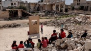 Suriyeli çocuklar kimyasal silah kurbanlarını tiyatroyla andı